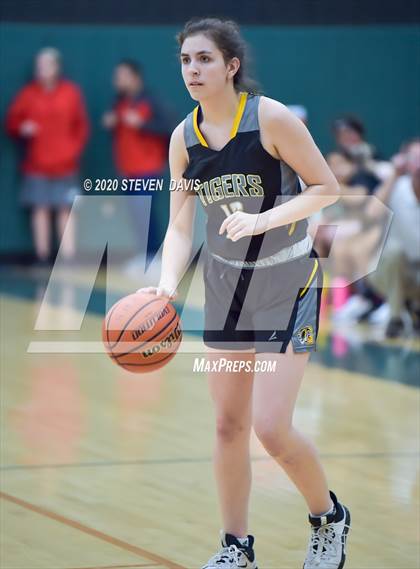 Thumbnail 2 in Gilbert vs Campo Verde photogallery.