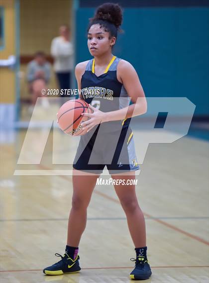 Thumbnail 2 in Gilbert vs Campo Verde photogallery.