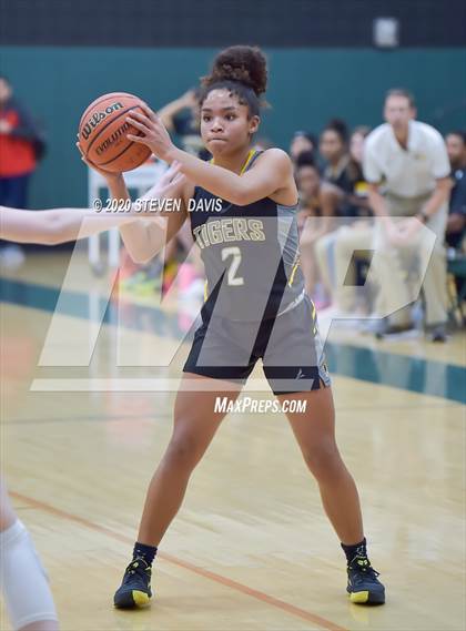 Thumbnail 1 in Gilbert vs Campo Verde photogallery.