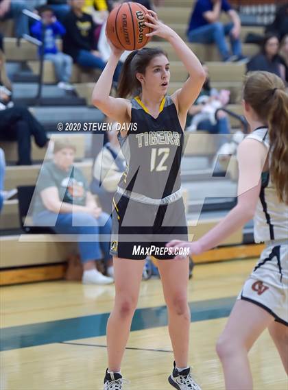 Thumbnail 1 in Gilbert vs Campo Verde photogallery.
