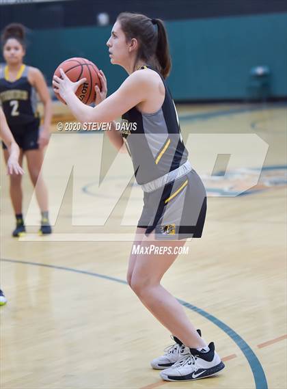 Thumbnail 2 in Gilbert vs Campo Verde photogallery.
