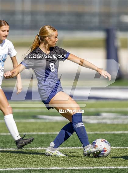 Thumbnail 3 in Ridgeline vs. Sky View (UHSAA 4A Quarterfinal) photogallery.