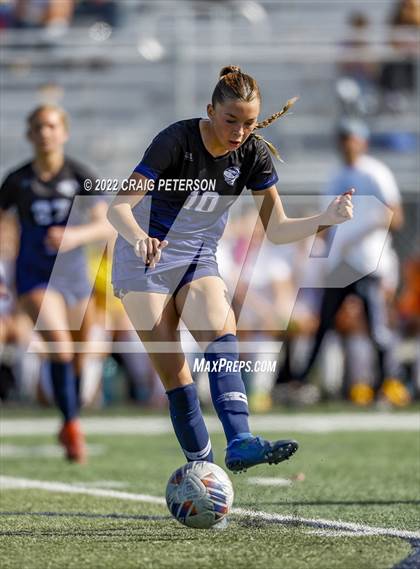 Thumbnail 2 in Ridgeline vs. Sky View (UHSAA 4A Quarterfinal) photogallery.