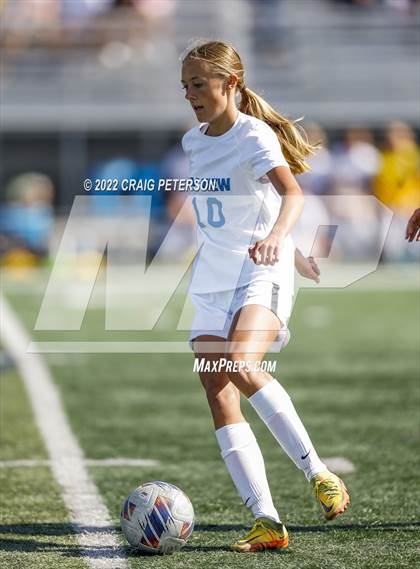 Thumbnail 3 in Ridgeline vs. Sky View (UHSAA 4A Quarterfinal) photogallery.