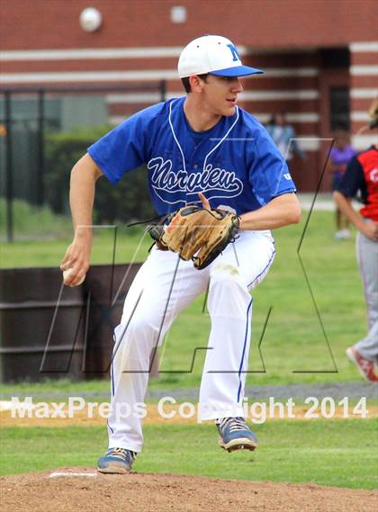 Thumbnail 1 in Kempsville @ Norview photogallery.