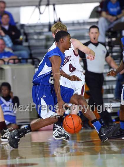 Thumbnail 3 in Bronte vs. Roxton (UIL 1A Semifinal) photogallery.