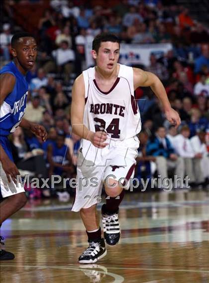 Thumbnail 1 in Bronte vs. Roxton (UIL 1A Semifinal) photogallery.
