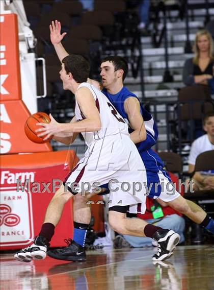 Thumbnail 1 in Bronte vs. Roxton (UIL 1A Semifinal) photogallery.