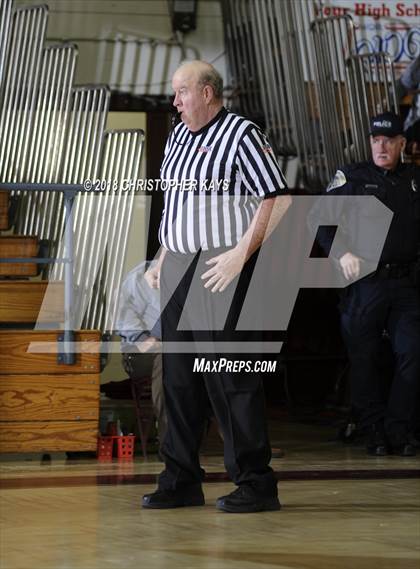 Thumbnail 2 in Hamilton County vs Benton (Benton Invitational Tournament) photogallery.