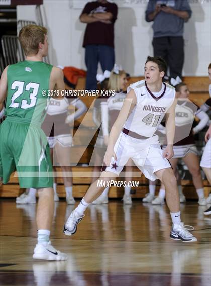 Thumbnail 1 in Hamilton County vs Benton (Benton Invitational Tournament) photogallery.