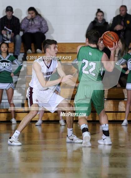 Thumbnail 3 in Hamilton County vs Benton (Benton Invitational Tournament) photogallery.