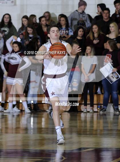 Thumbnail 2 in Hamilton County vs Benton (Benton Invitational Tournament) photogallery.
