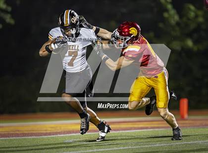 Thumbnail 1 in Kell @ Lassiter photogallery.