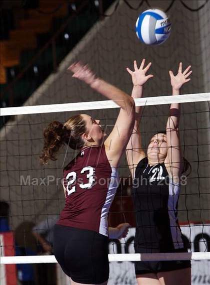 Thumbnail 1 in Chateaugay vs Portville (NYSPHSAA Class D Final) photogallery.