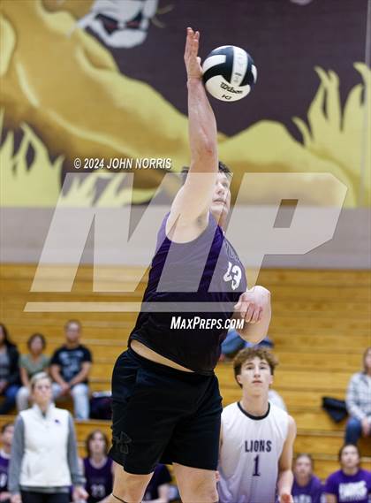 Thumbnail 1 in East Noble @ Leo photogallery.
