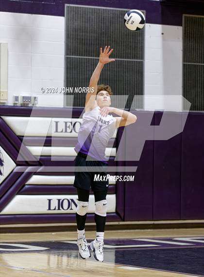 Thumbnail 3 in East Noble @ Leo photogallery.