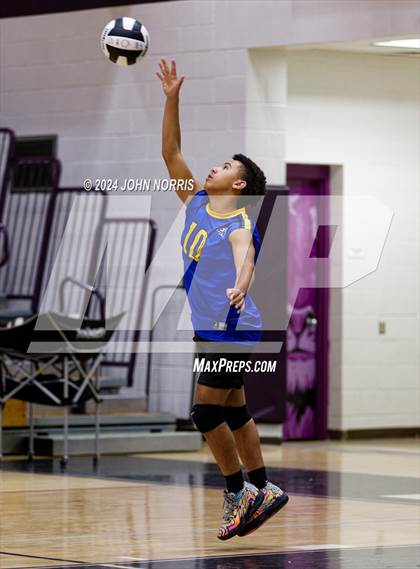 Thumbnail 2 in East Noble @ Leo photogallery.