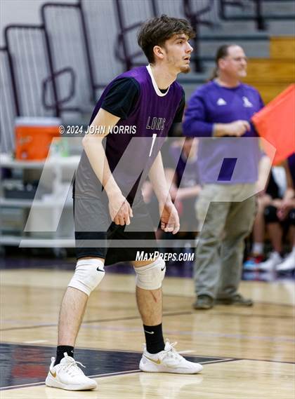 Thumbnail 1 in East Noble @ Leo photogallery.