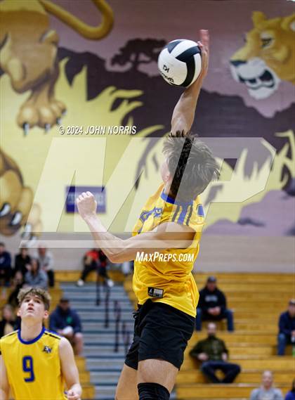 Thumbnail 2 in East Noble @ Leo photogallery.