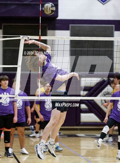 Thumbnail 3 in East Noble @ Leo photogallery.