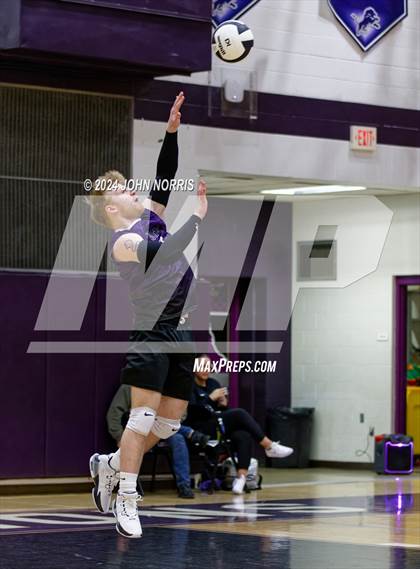 Thumbnail 2 in East Noble @ Leo photogallery.