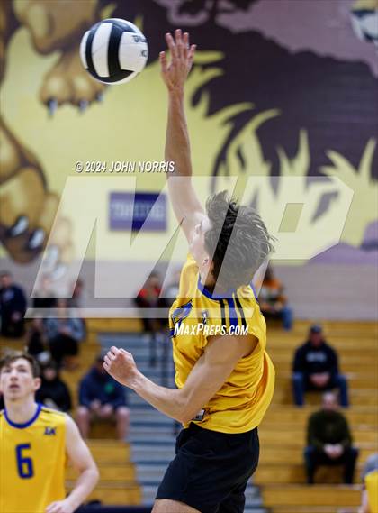 Thumbnail 2 in East Noble @ Leo photogallery.
