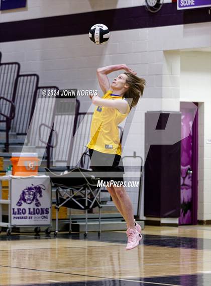 Thumbnail 1 in East Noble @ Leo photogallery.