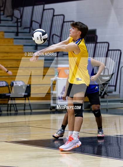 Thumbnail 1 in East Noble @ Leo photogallery.