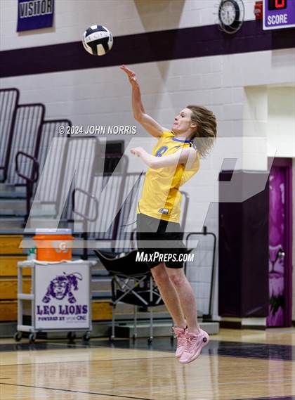 Thumbnail 1 in East Noble @ Leo photogallery.
