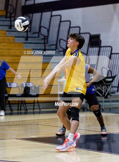 Thumbnail 2 in East Noble @ Leo photogallery.