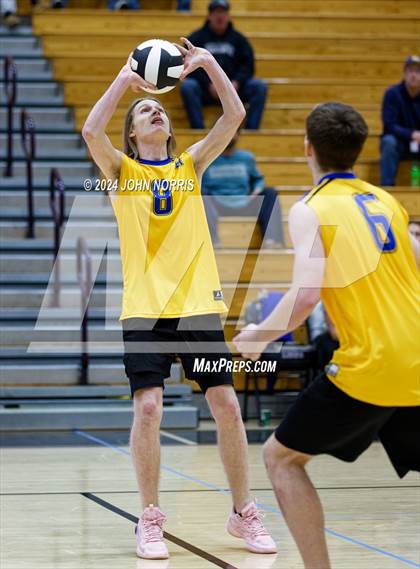 Thumbnail 1 in East Noble @ Leo photogallery.