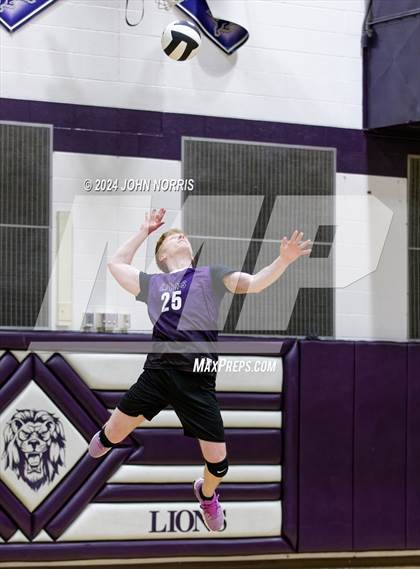 Thumbnail 2 in East Noble @ Leo photogallery.