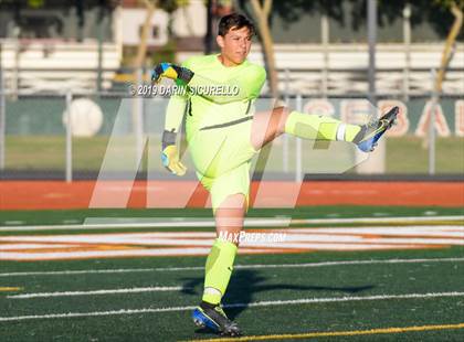 Thumbnail 3 in Highland vs. South Mountain (Coyote Classic Tournament) photogallery.