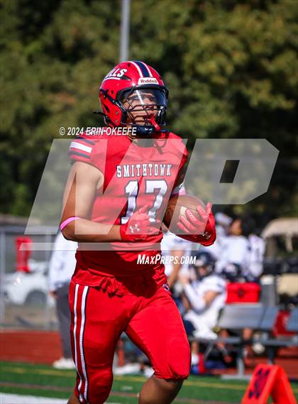 Thumbnail 3 in Smithtown West @ Smithtown East photogallery.