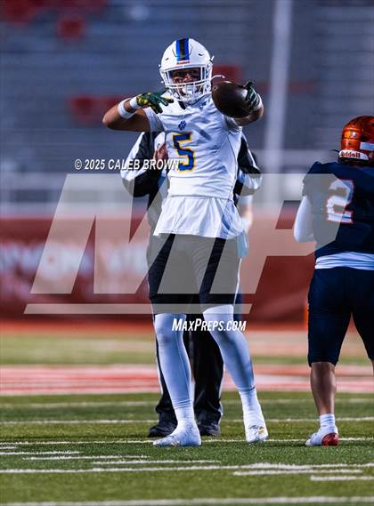 Thumbnail 1 in Orem vs. Springville (UHSAA 5A Semifinal) photogallery.