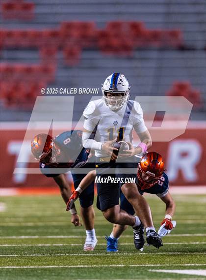 Thumbnail 1 in Orem vs. Springville (UHSAA 5A Semifinal) photogallery.