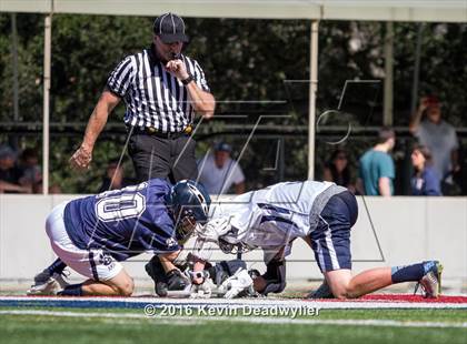 Thumbnail 2 in Loyola @ Viewpoint photogallery.