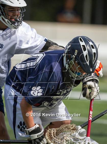 Thumbnail 1 in Loyola @ Viewpoint photogallery.