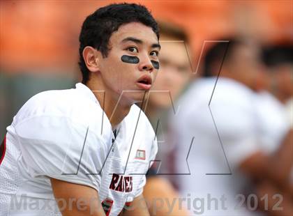 Thumbnail 1 in Damien vs. 'Iolani photogallery.