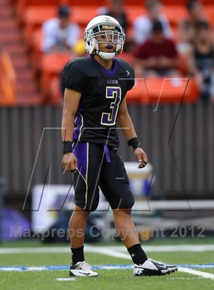 Thumbnail 1 in Damien vs. 'Iolani photogallery.