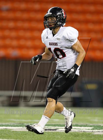 Thumbnail 2 in Damien vs. 'Iolani photogallery.