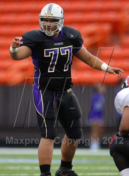 Thumbnail 2 in Damien vs. 'Iolani photogallery.