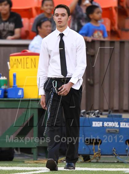 Thumbnail 2 in Damien vs. 'Iolani photogallery.