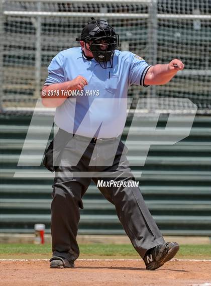 Thumbnail 1 in Wall vs. Brock (UIL 3A Regional Playoff) photogallery.