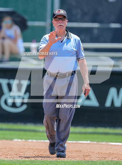 Thumbnail 2 in Wall vs. Brock (UIL 3A Regional Playoff) photogallery.