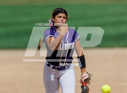 Thumbnail 2 in Elkhorn South vs. Grand Island photogallery.