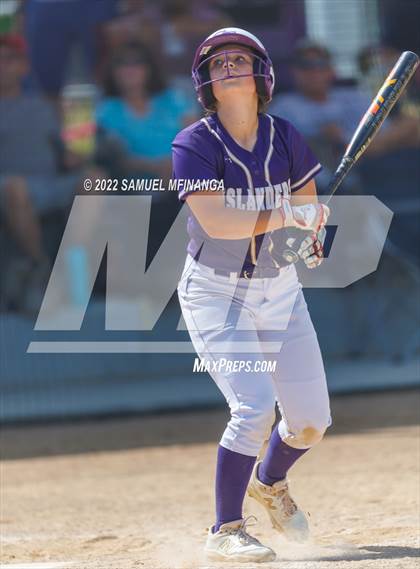 Thumbnail 2 in Elkhorn South vs. Grand Island photogallery.