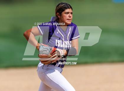 Thumbnail 1 in Elkhorn South vs. Grand Island photogallery.