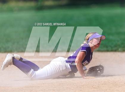 Thumbnail 2 in Elkhorn South vs. Grand Island photogallery.