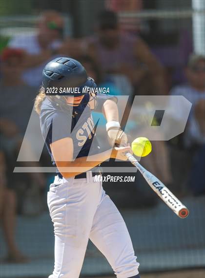 Thumbnail 1 in Elkhorn South vs. Grand Island photogallery.